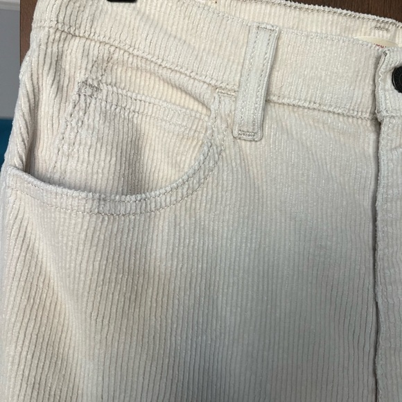Levi’s 70s High Rise Flare Corduroy Jeans - Picture 4 of 13